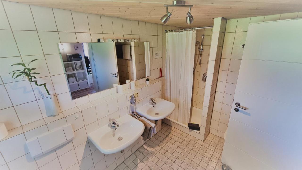 Wohnung #5 Mit Balkon - Zentrale Dennoch Ruhige Lage Mit Terrasse - Stadtbus Vor Der Tuer! Линдау Экстерьер фото